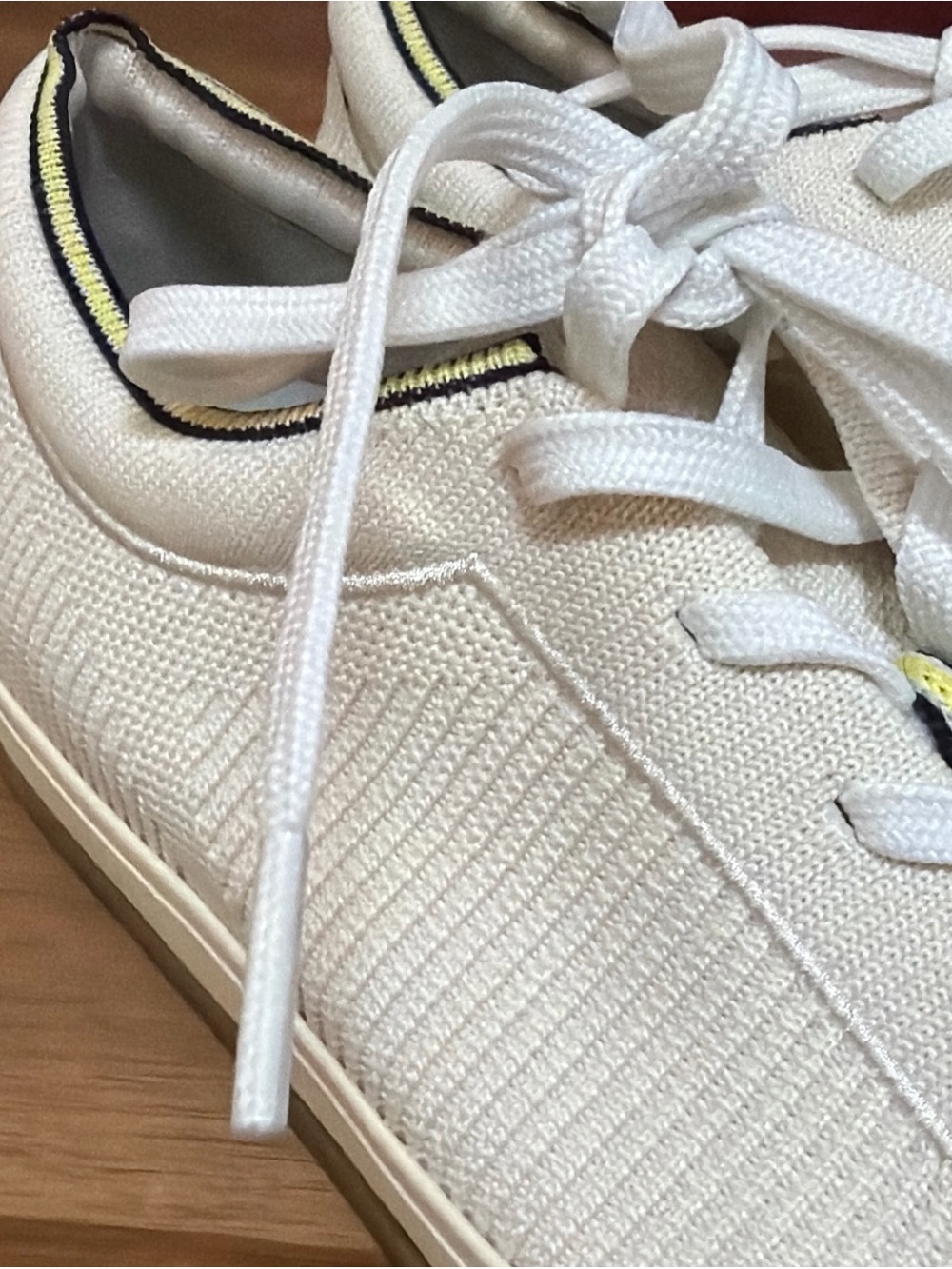 Rothy's The Lace Up Sneaker Blonde Ivory Knit Comfort Low Top Shoes sz 9 Womens - Picture 3 of 8
